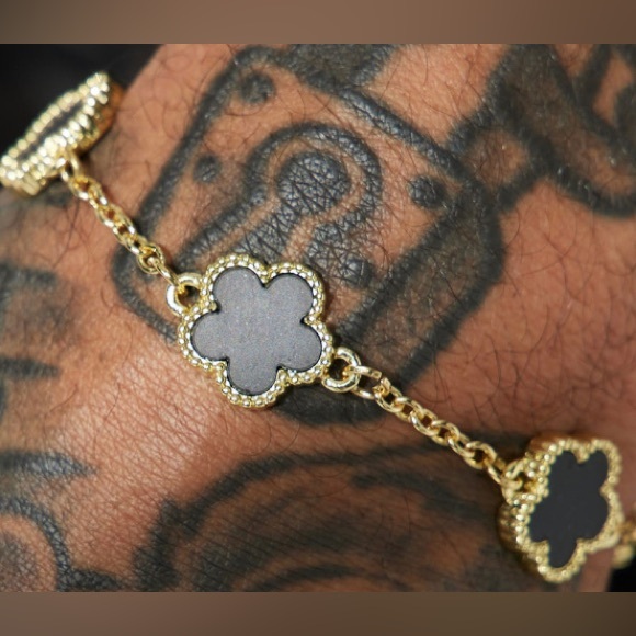 🔥 NOVA MENS BLACK CLOVER BRACELET🔥NEW IN ORIGINAL PACKAGING - Picture 2 of 3